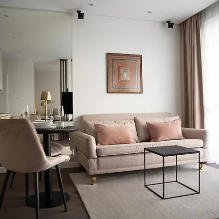 Brand New Luxurious In Center Апартаменти Вільнюс